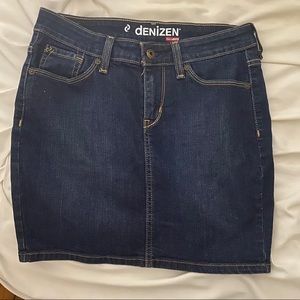 Levi’s Denizen dark wash jean mini skirt